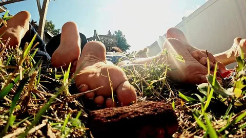 WorldUnseenFilms - 3 Girls Relaxing