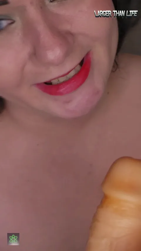 Larger Than Life - Shrinking Pervy Boss With A Bj SFX Giantess