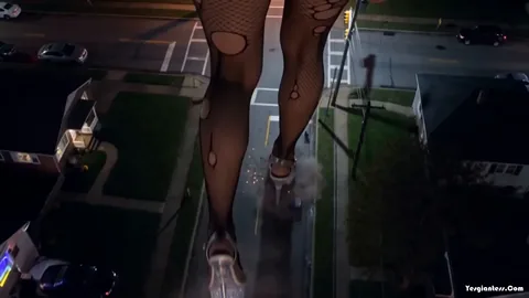 Girlsgonegiant - Giantess Dancer