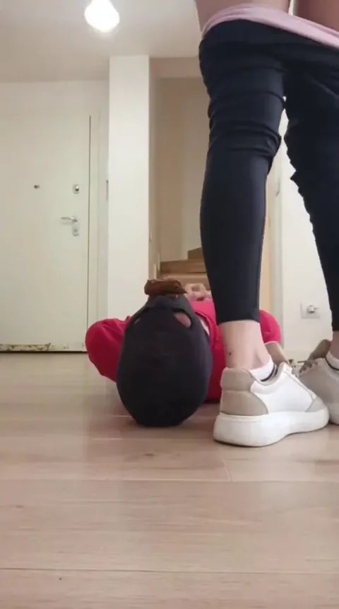 Turkish Scat Slave - Brunette mistress feeding her toilet slave