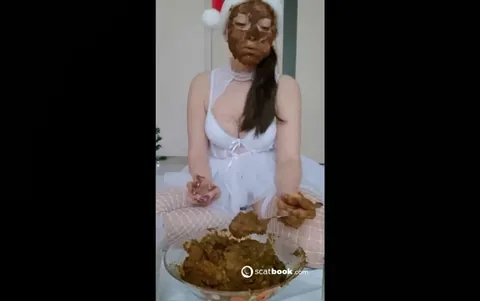 Scat Lina - Santas New Years Gift with 15 loads of shit
