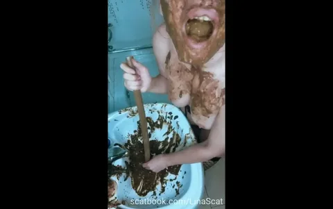 Scat Lina - Shitty sink cleaning with 6 loads