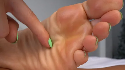 Nikemd - Kate Sibling Micro Crush