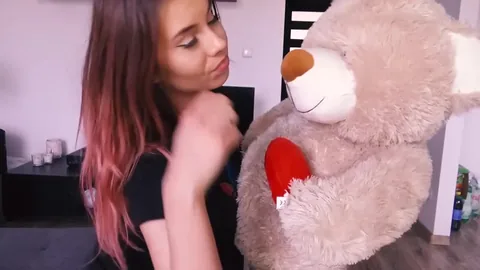 HotDirtyIvone – Teddy bear smell my gas