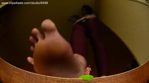 Amateur soles giantess and footjobs - Fiery Red Head ha tasks for her new PUNY MAID