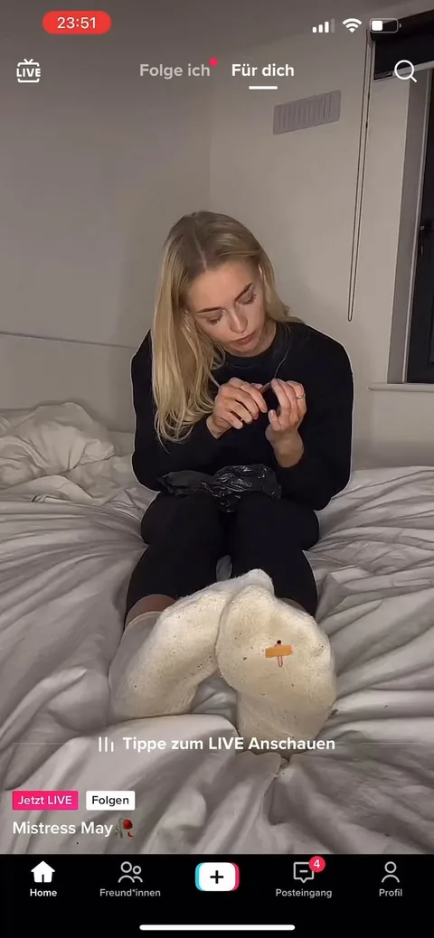 Giantess EditZ - Foot Slave Crushed During Livestream Vfx