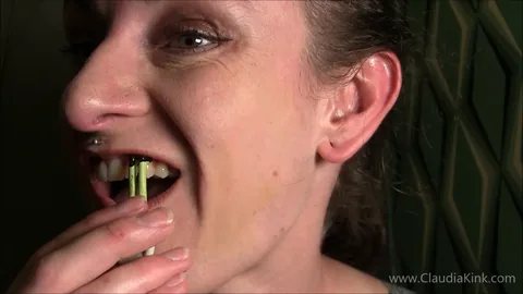 Kinky Claudia - Inside the Giantesses Mouth