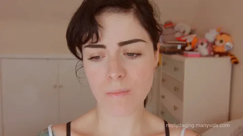 Molly Darling - Scientist Shrinks You