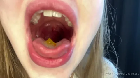 Nelly Giantess - Gummy Snake And Olives