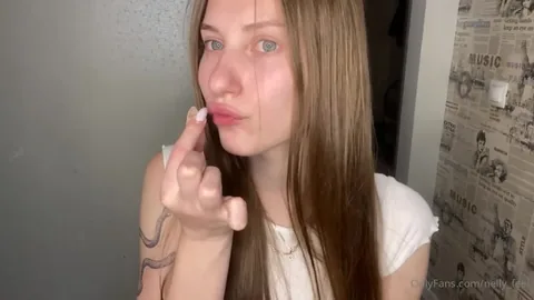 Nelly Giantess - Vore Video With Olives 2