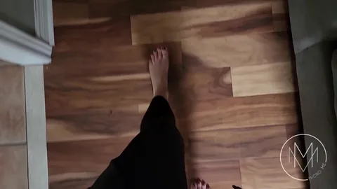 Micro Me - Unintentional Visitor SFX