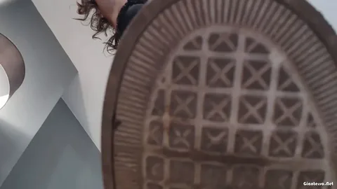 Maxima - Giantess s sneakers worship