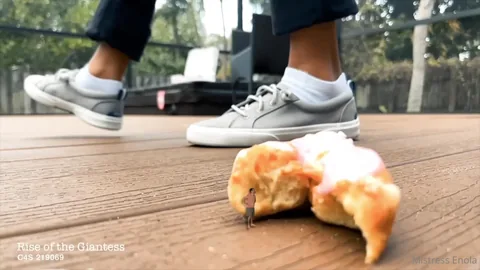 Mistress Enola Fetish - The Giantess and the Donut