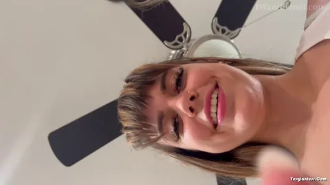 Iwantblondi - Blondi and Tasha Giantess Lesbian Swallow