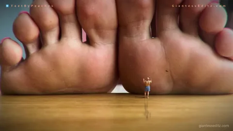 Giantess EditZ - Giantess Peaches Tiny Pet Pt.1