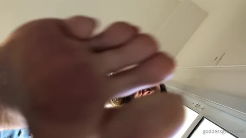 Goddess Grazi - Big soles foot odor