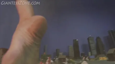 Media Impact Customs - Giantess Suburban Crush 3