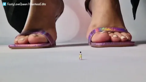 Giantess EditZ - Valentines Horror Giantess FootyQueen