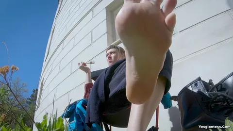 Foot Tongue Mouth And Vore - Giantess In The Park