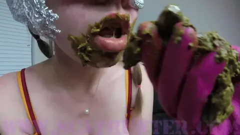 Scathunter - Vulgar Valentine Helga Eats Shit