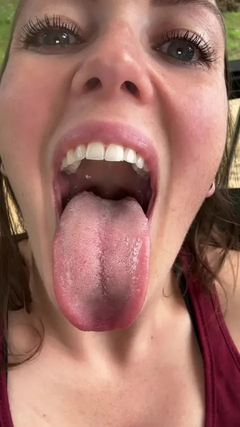 Giantess Ashton - Porch Naps