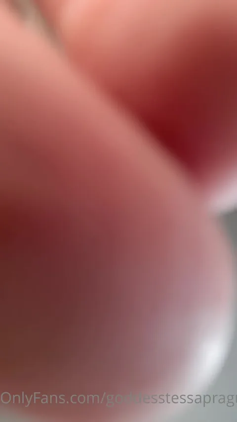 Goddess Tessa - Goddess Crushing You Piece By Piece