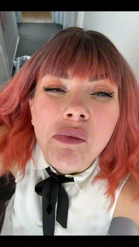Yourhikerbabe - Vore Giantess Teacher Eats You