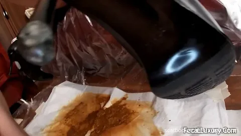 Fecal Luxury - Santa Diarrhea MADAM TULPAN
