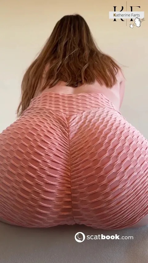 KatherineFarts - Short jeans and scat 2024-11-02 07 33