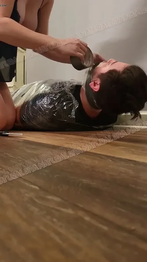 Natural Diva - femdom scat 2