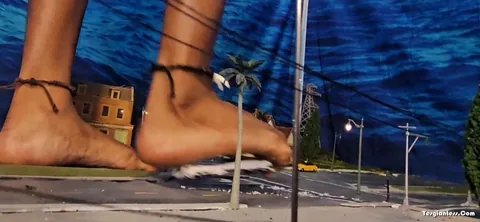 Strength GTS Dioramas - Giantess Vixen 4 starring Tiara Mckinney