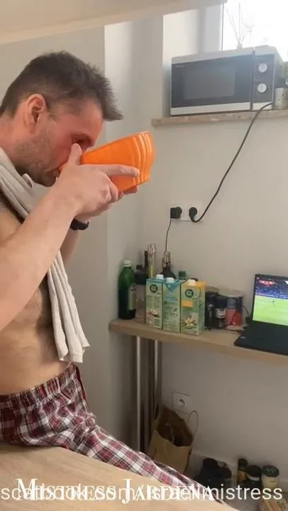 Mistress Jardena - Surprise for football fan