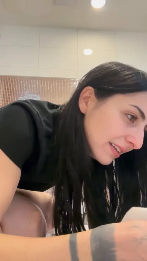 Kaitlyn Katsaros - Shit my panties