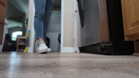 WorldUnseenFilms - Scarletts Bored