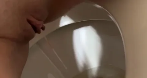 Kaitlyn Katsaros - My cream pie is falling out