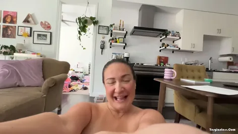 Chase Layne - Giantess foot ass and mouth tease