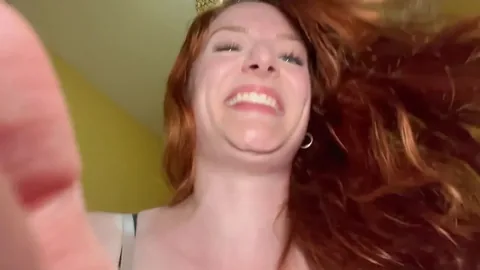 Evelyn Jade - Nice giantess rescues you
