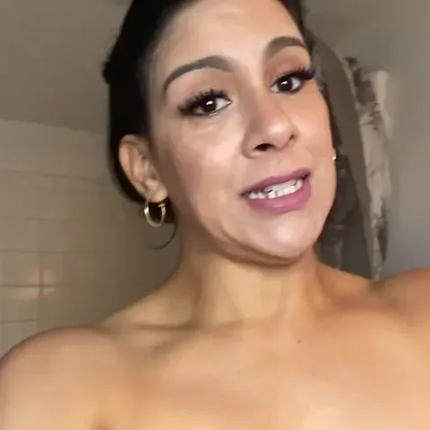 Diarrhea Shoots Out In The Tub