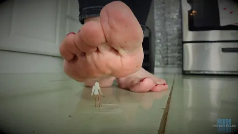 Nyxons Fetish Files - Giantess Nyxon A Sudsy Surrender The Giantesss Kitchen Com