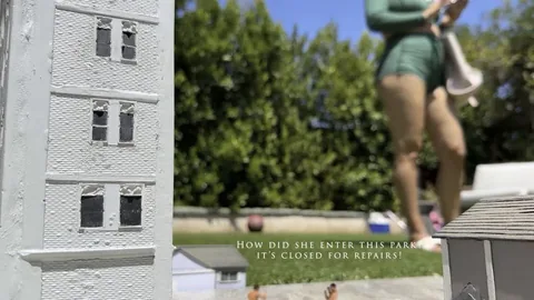 Giantess Ave - Giantess Roma Little Town Bash Giantess