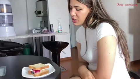 Colombianbigass - Giantess make sandwich with friends vores