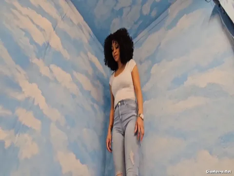 Strength GTS Dioramas - Giantess Angel 2
