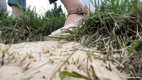 WorldUnseenFilms - Backyard Bonanza