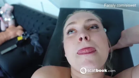 Siswet - Scatbook Fisting with Bulge