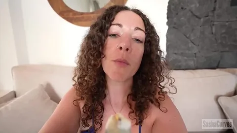 Sasha Curves - The Giantess At The End Of The Earth