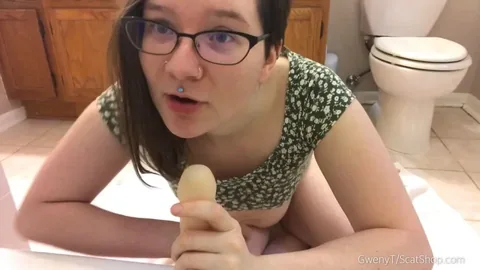 GwenyT - Poop Condom For My Babe