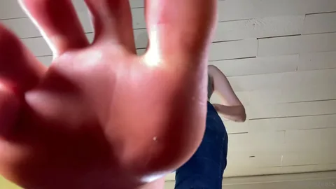 Footiesfeets - Giantess After three dates we finally get to be more
