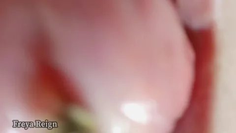 Freya Reign - Hungry Giantess Isnt Appeased By Your Small Tribute