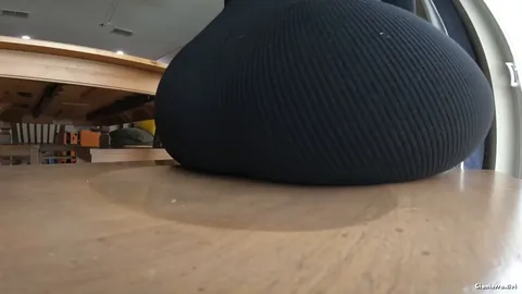 WorldUnseenFilms - Lyric Has A Seat Super Slo