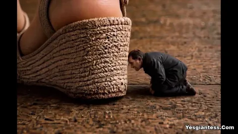 KentJohnsson - Tiny worships the crushing giantess